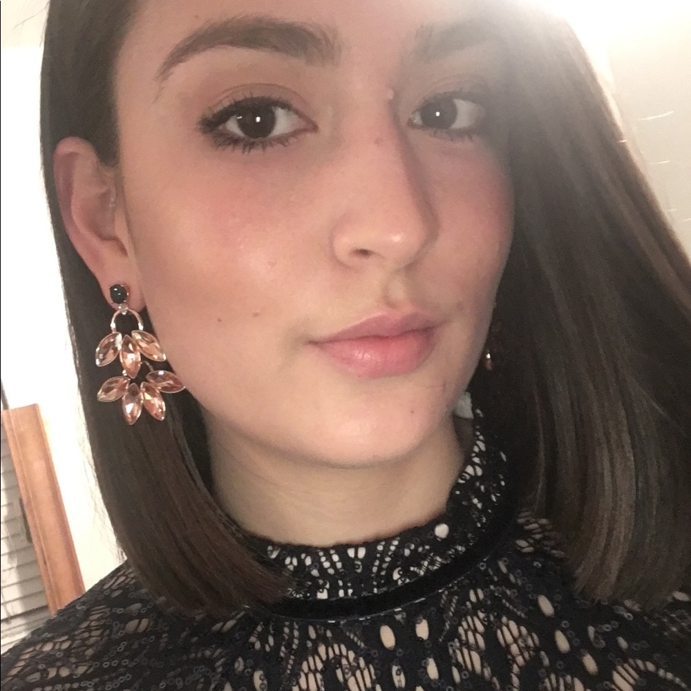 Meet your Posher, Becky